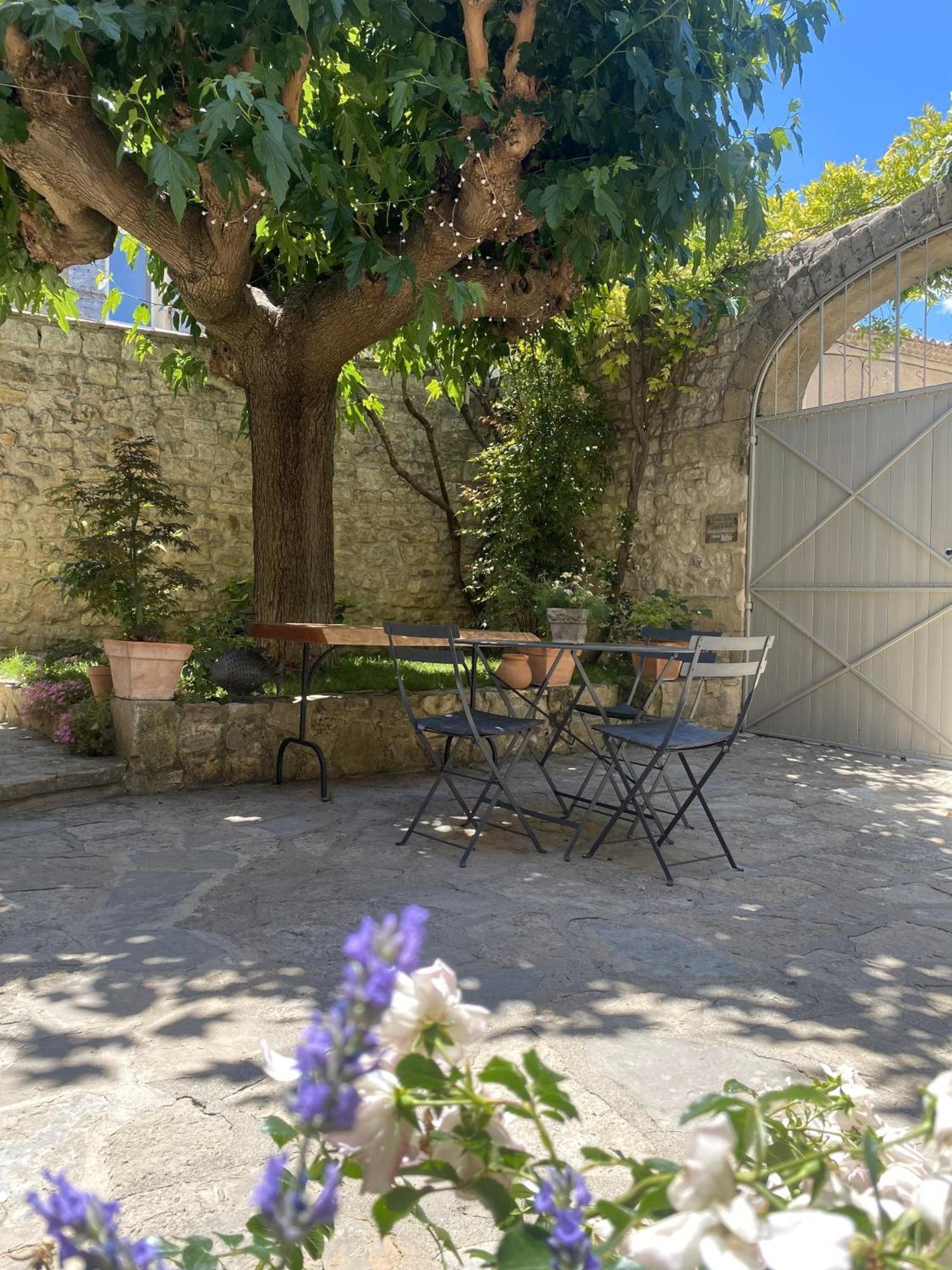 La Dame Jeanne Bed & Breakfast Fontanes  Luaran gambar