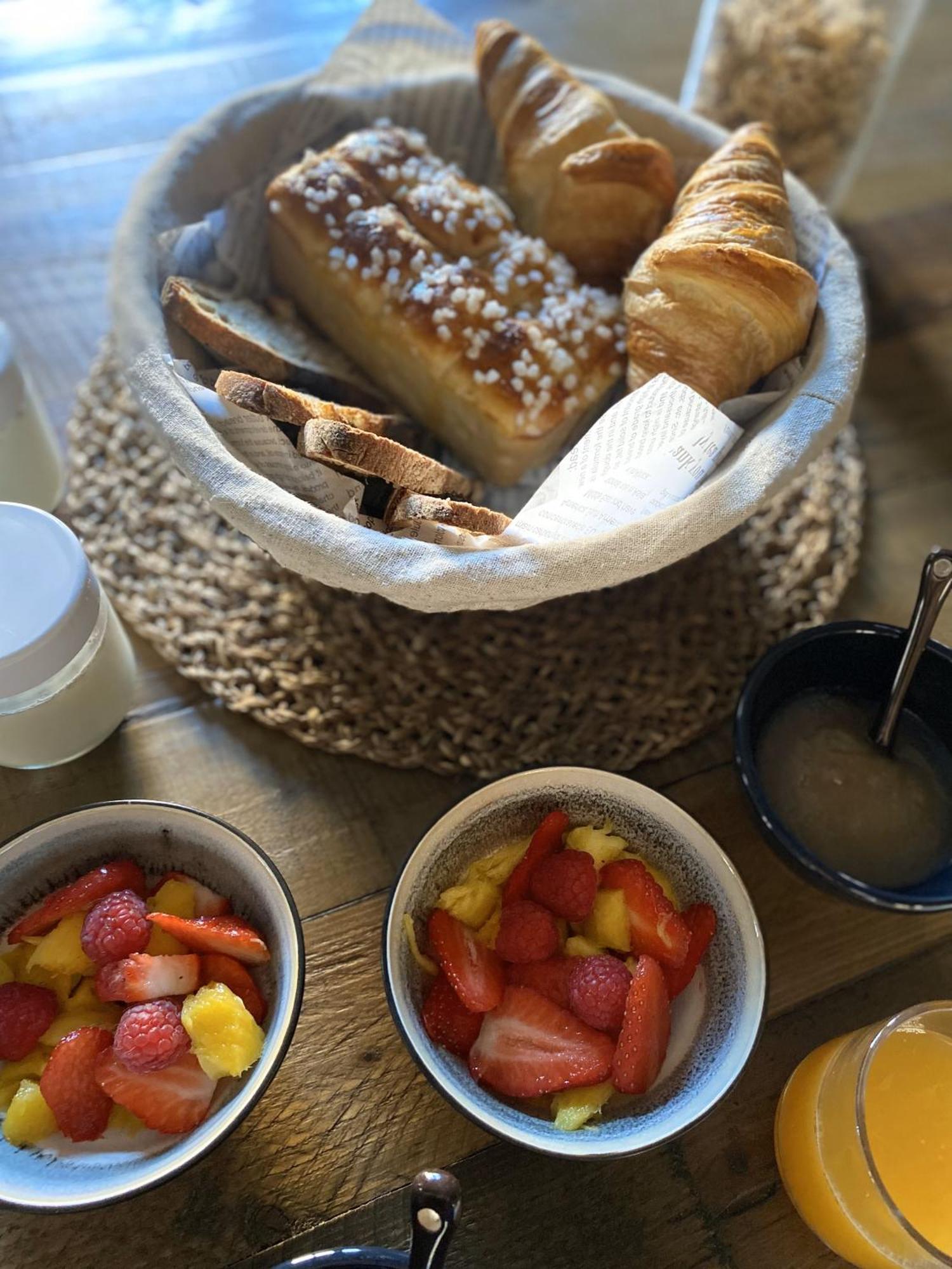 La Dame Jeanne Bed & Breakfast Fontanes  Luaran gambar