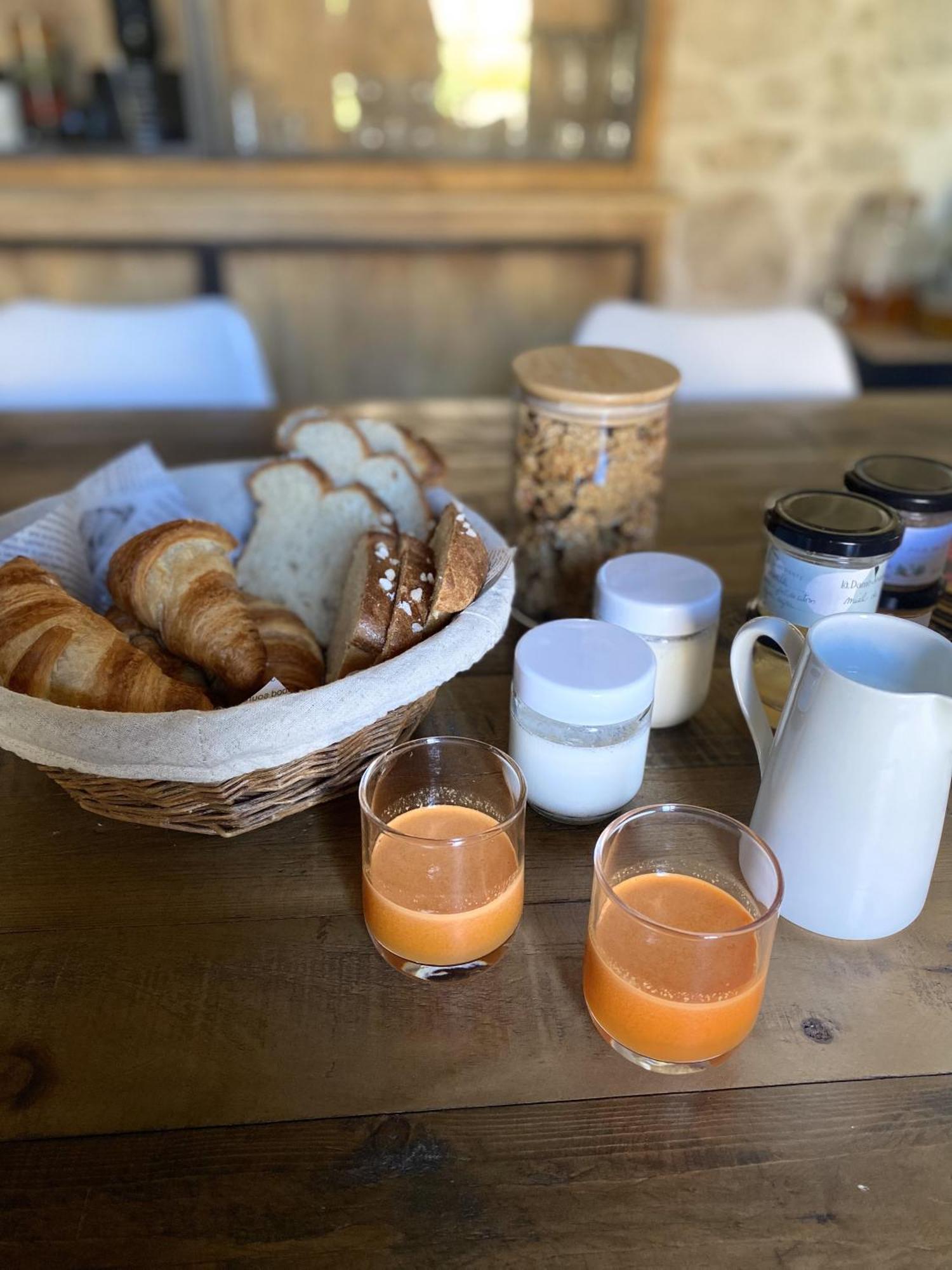 La Dame Jeanne Bed & Breakfast Fontanes  Luaran gambar
