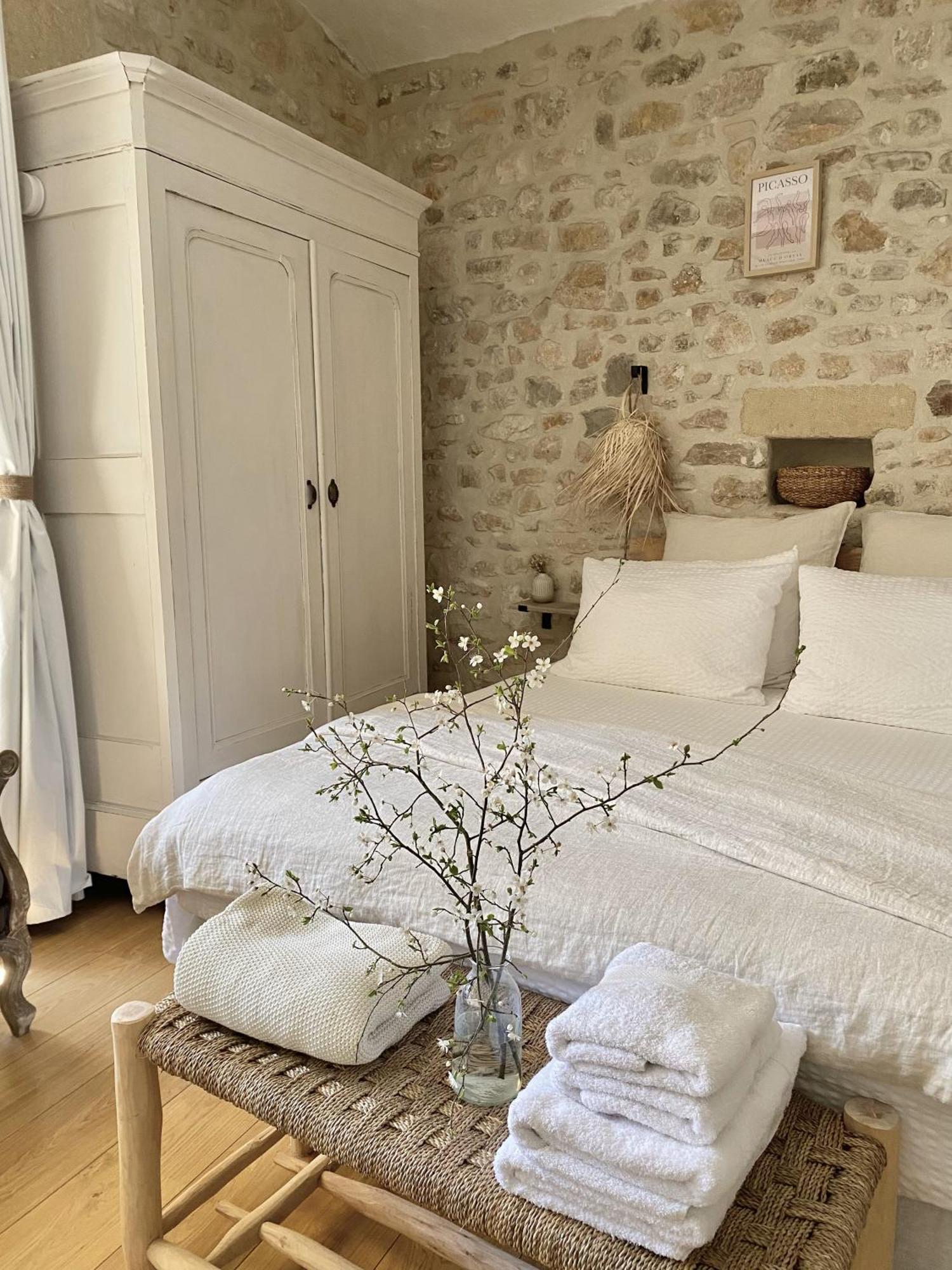 La Dame Jeanne Bed & Breakfast Fontanes  Luaran gambar